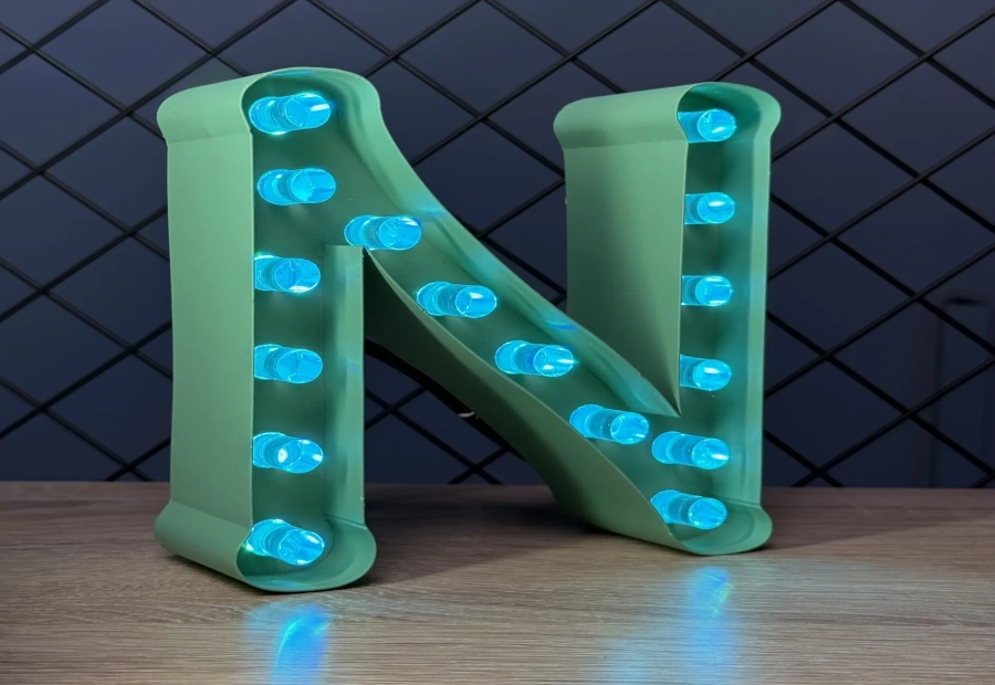 CRYSTAL COLUMN ILLUMINATED LETTERS & SIGNS